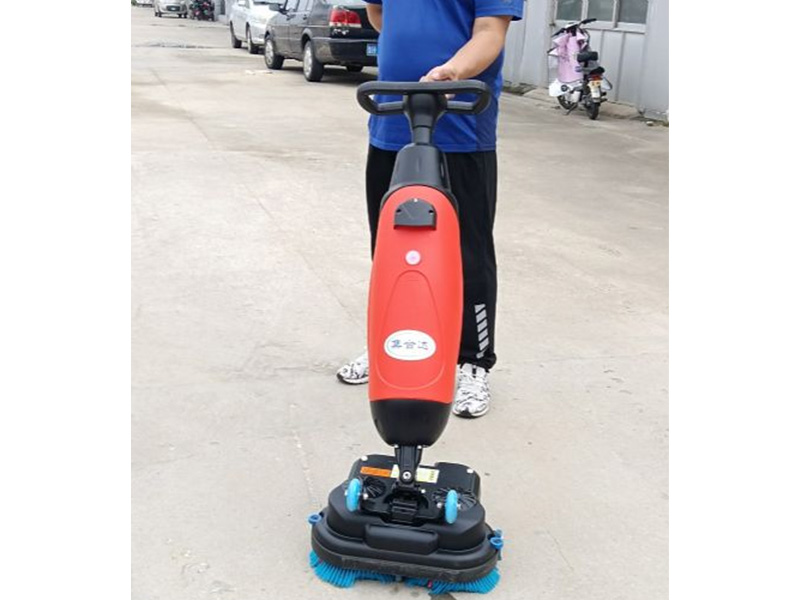 JH-2000封闭驾驶扫地机.jpg
