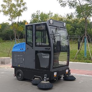 JH-2000-全封闭式电动扫地车