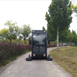 JH-2000-全封闭式电动扫地车