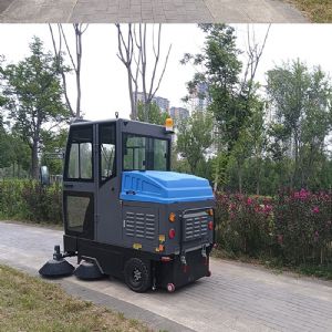 JH-2000驾驶式电动扫地车（新）