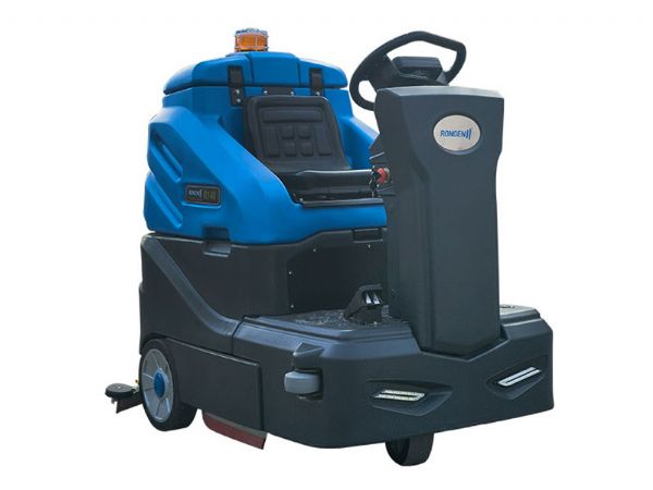 R140驾驶式电动洗地机（新）